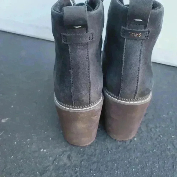 TOMS Womens Melrose Black Lace Up Nubuck Ankle Wedge Boots Size 8-1/2 - Picture 3 of 9